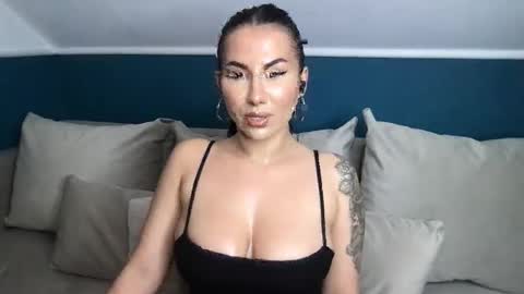 Mindy online show from October 28, 5:14 pm