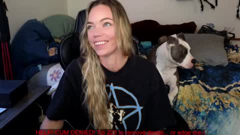 Snapshot of mindymars chatting on January 20, 6:43 pm Mindy Mars online show from January 20, 6:43 pm