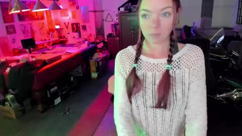 Mindy Mars online show from December 15, 4:47 pm