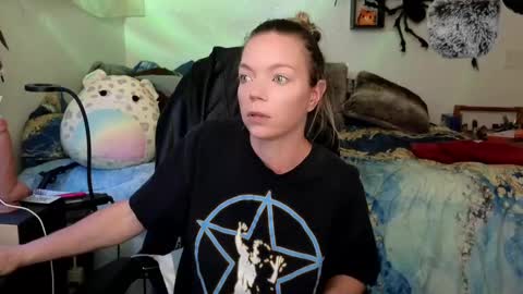 Snapshot of mindymars chatting on March 12, 2:34 pm Mindy Mars online show from March 12, 2:34 pm