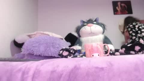 minene_mikami online show from November 4, 4:08 pm