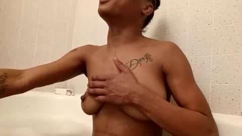 minniehunney online show from January 16, 10:46 am