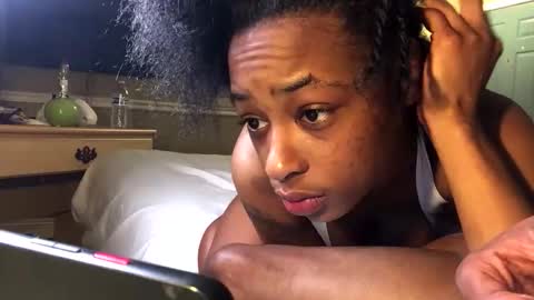 minniehunney online show from January 11, 5:19 pm