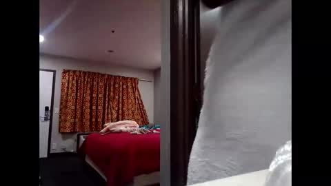 minniehunney online show from October 2, 9:41 am