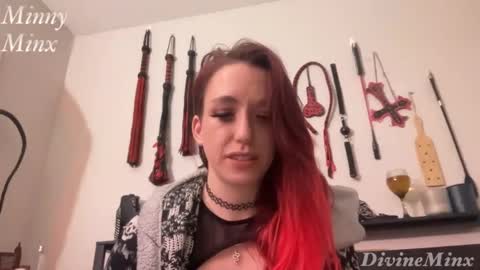 Snapshot of minnyminx chatting on December 16, 12:37 am Minx online show from December 16, 12:37 am