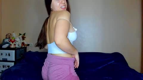 Snapshot of mira_bloempje chatting on February 25, 9:26 pm Mira online show from February 25, 9:26 pm
