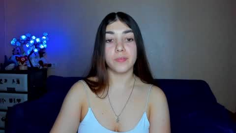 Snapshot of mira_bloempje chatting on March 4, 6:39 pm Mira online show from March 4, 6:39 pm