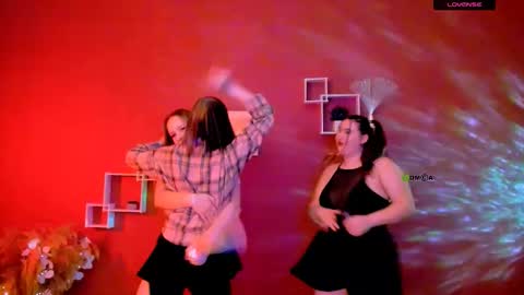 Darling Mira online show from March 4, 8:50 pm