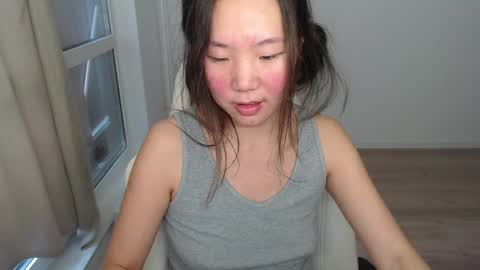 mira_g online show from February 12, 11:18 am