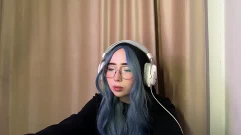 mira_light_ online show from September 23, 2:22 pm