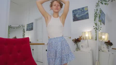 mira_marni online show from October 29, 11:12 am