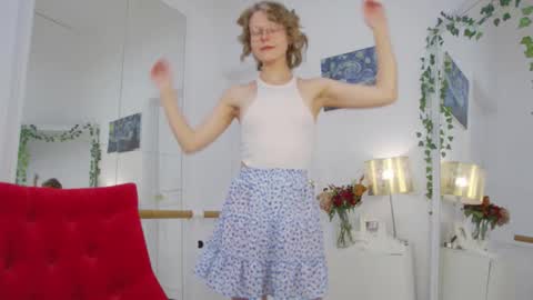 mira_marni online show from October 20, 11:04 am