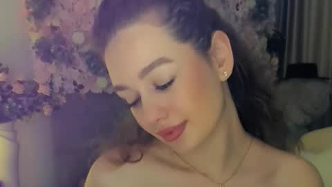 Emma online show from November 13, 7:27 pm