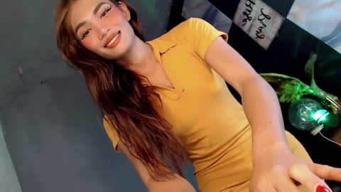 Zoey online show from October 18, 3:05 pm