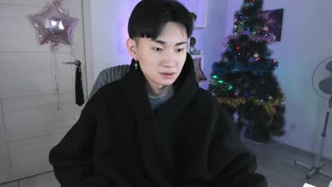              online show from December 30, 8:15 pm