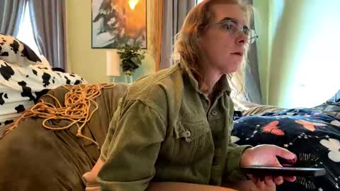 Miranda Flowers online show from February 27, 7:06 pm