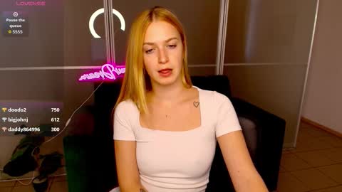 MirandaMayers online show from October 14, 12:08 pm