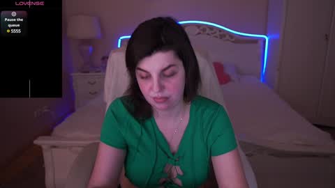 Snapshot of mirandawarm chatting on January 22, 9:46 am Miranda online show from January 22, 9:46 am