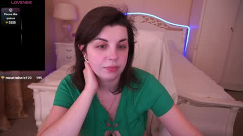Snapshot of mirandawarm chatting on February 2, 8:56 am Miranda online show from February 2, 8:56 am