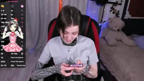 MiraVelle online show from October 26, 9:36 pm