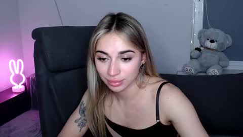 miri07 online show from April 14, 7:17 pm