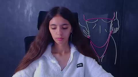 Snapshot of miri_miss chatting on September 10, 9:43 am Miri online show from September 10, 9:43 am