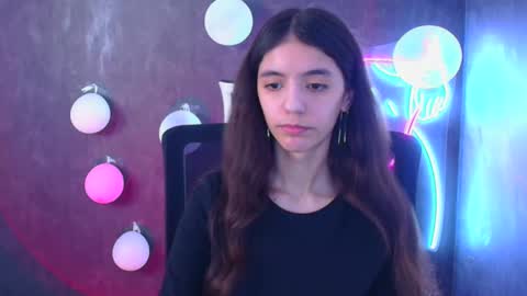 Snapshot of miri_miss chatting on February 27, 4:32 pm Miri online show from February 27, 4:32 pm