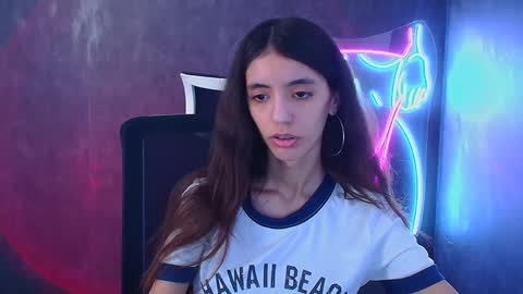 Snapshot of miri_miss chatting on January 19, 1:01 pm Miri online show from January 19, 1:01 pm