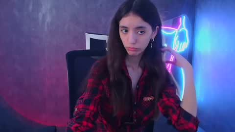 Snapshot of miri_miss chatting on February 2, 10:24 am Miri online show from February 2, 10:24 am