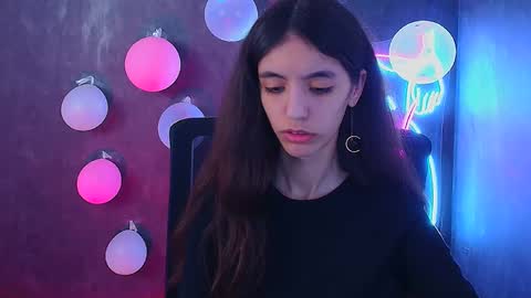 Snapshot of miri_miss chatting on February 16, 4:10 pm Miri online show from February 16, 4:10 pm