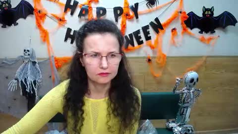 Miroslava Happi online show from October 27, 7:30 am