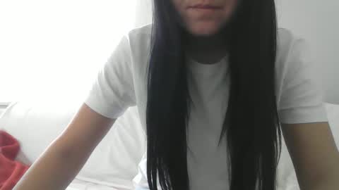 Snapshot of mirra_sins chatting on October 17, 12:42 pm Mirra online show from October 17, 12:42 pm