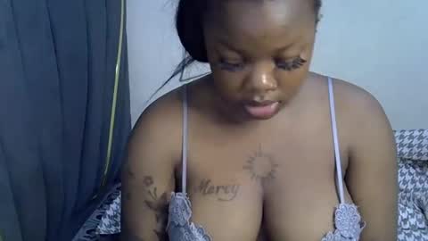 mirror_254 online show from December 7, 8:33 pm