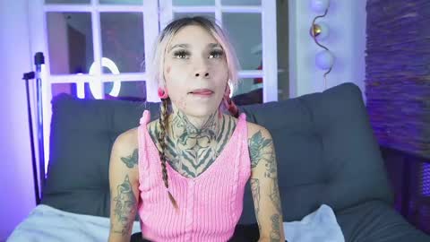 miss___angel online show from June 5, 11:04 am