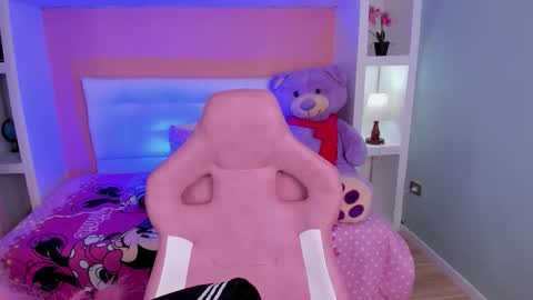 Megan online show from December 19, 2:40 am