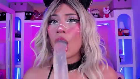 Megan online show from June 11, 2:33 am