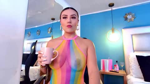 miss__ary_ online show from September 15, 12:17 pm