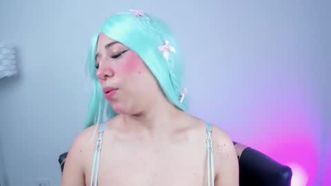 Daphne online show from October 21, 6:33 pm