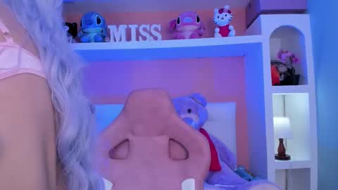 Lunna online show from September 25, 11:28 am