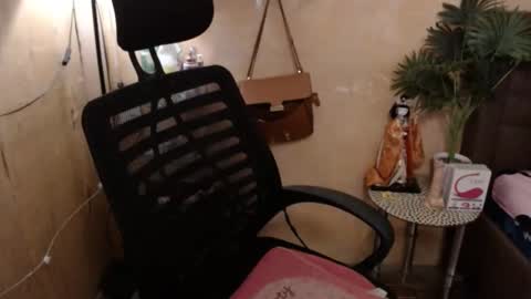 Snapshot of miss_angelic15 chatting on February 24, 6:27 am miss angelic15 online show from February 24, 6:27 am
