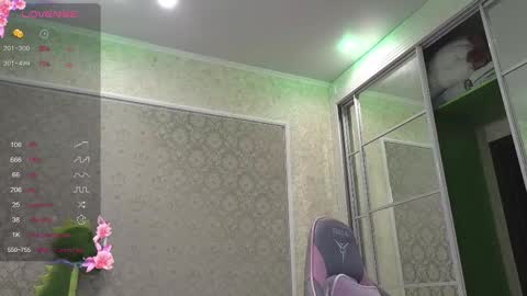 miss_divora online show from October 5, 7:43 pm