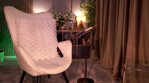 Miss Ema Devine online show from March 14, 5:28 pm