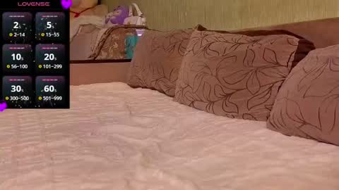 ................................ online show from October 18, 3:27 pm