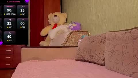 ................................ online show from October 26, 3:44 pm