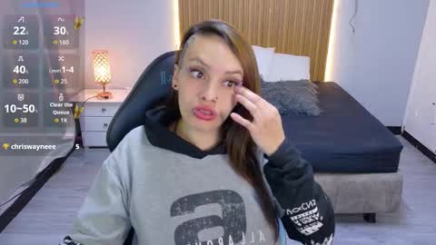 miss_foxxy_ online show from October 24, 7:42 am