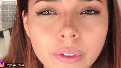 Snapshot of miss_galaxxia chatting on January 7, 10:11 am  Elisabeth  IG galax xxia       online show from January 7, 10:11 am