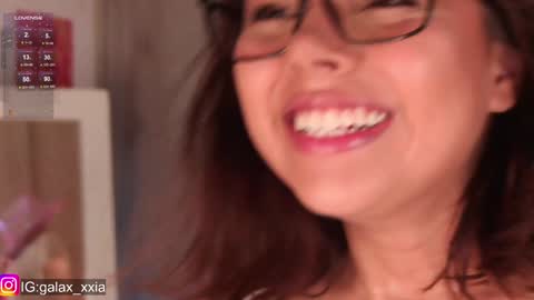 Snapshot of miss_galaxxia chatting on December 28, 10:13 pm  Elisabeth  IG galax xxia       online show from December 28, 10:13 pm