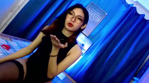 Snapshot of miss_hornydoll chatting on February 5, 3:20 pm miss_hornydoll online show from February 5, 3:20 pm
