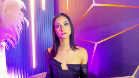 miss_isa19 online show from May 11, 2:24 pm