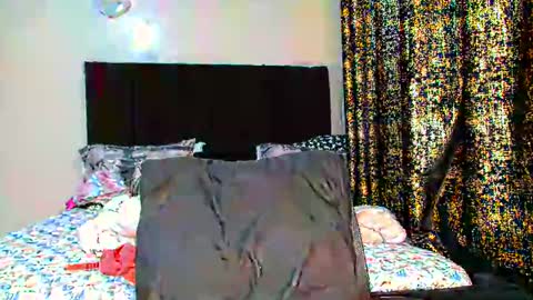Miss Kiarrafit online show from March 8, 8:14 pm